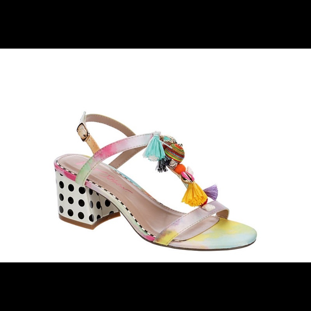 Betsey Johnson Dynah Women's Heel